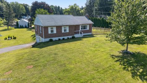 8 Gardner Road Wynantskill NY 12198