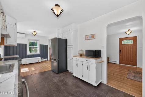8 Gardner Road Wynantskill NY 12198