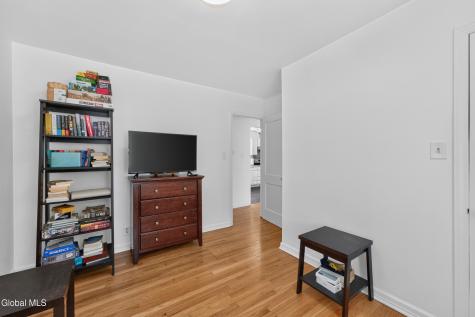 8 Gardner Road Wynantskill NY 12198