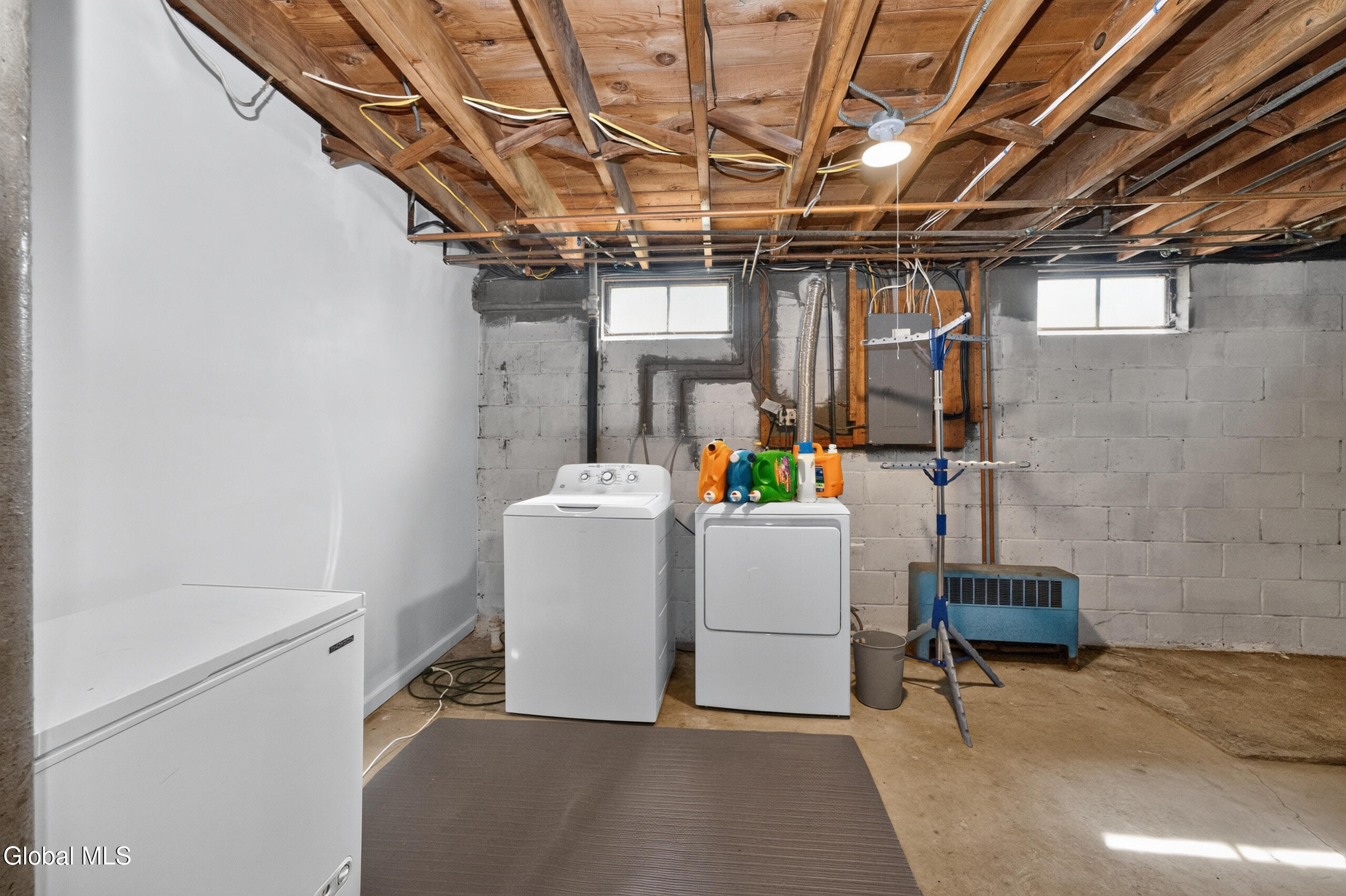 8 Gardner Road Wynantskill NY 12198