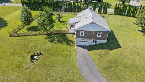 8 Gardner Road Wynantskill NY 12198