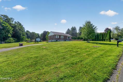 8 Gardner Road Wynantskill NY 12198