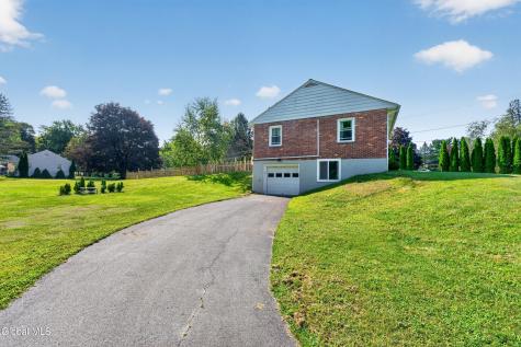 8 Gardner Road Wynantskill NY 12198