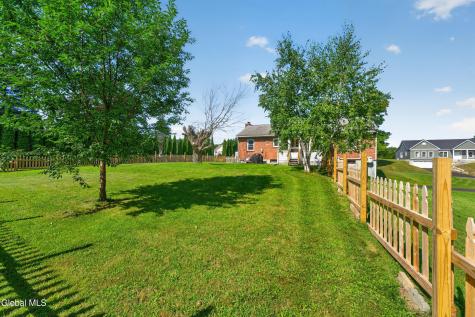 8 Gardner Road Wynantskill NY 12198