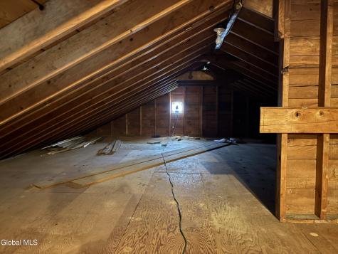 8 Gardner Road Wynantskill NY 12198