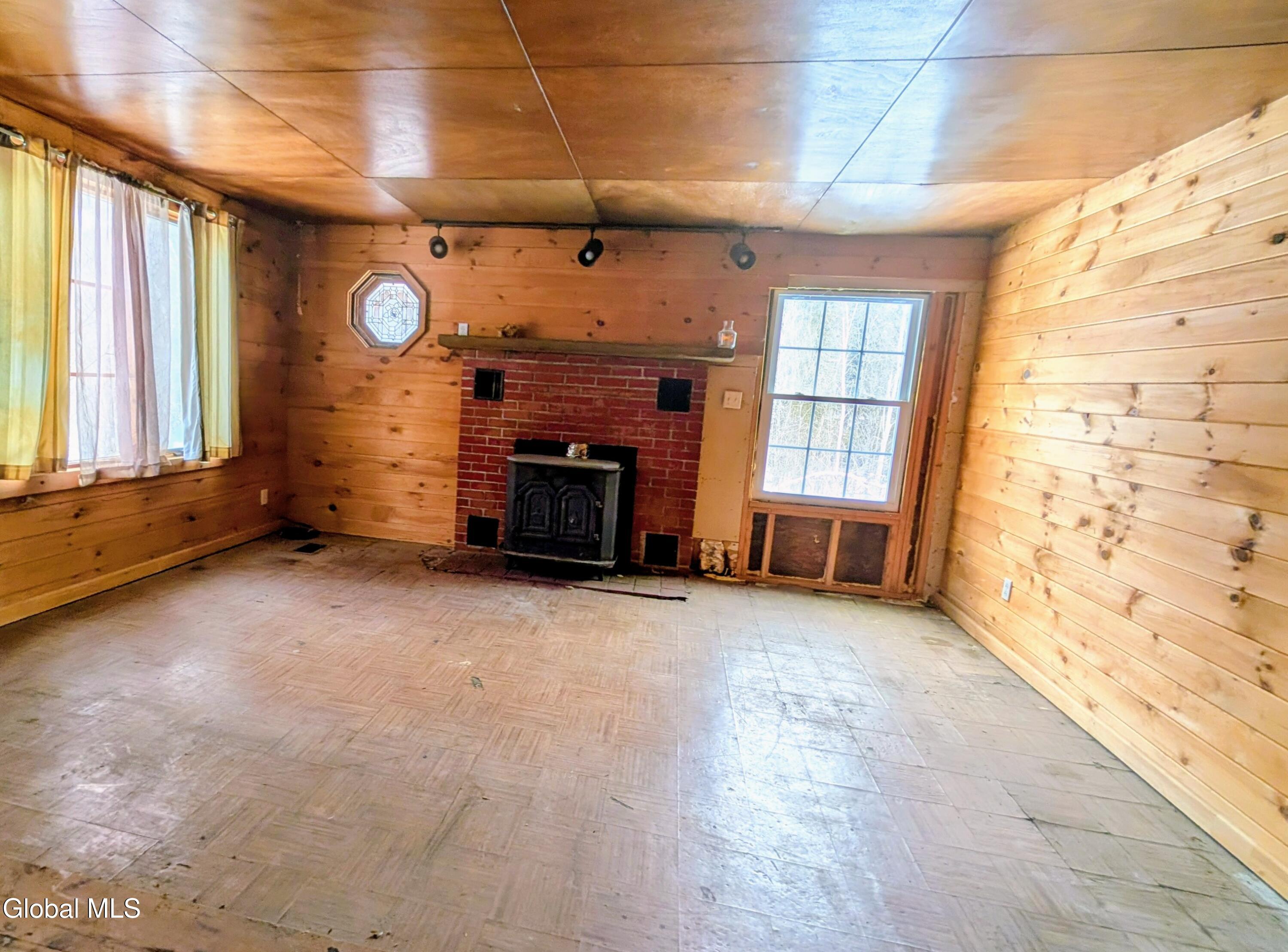 2387 New York 74 Ticonderoga NY 12883