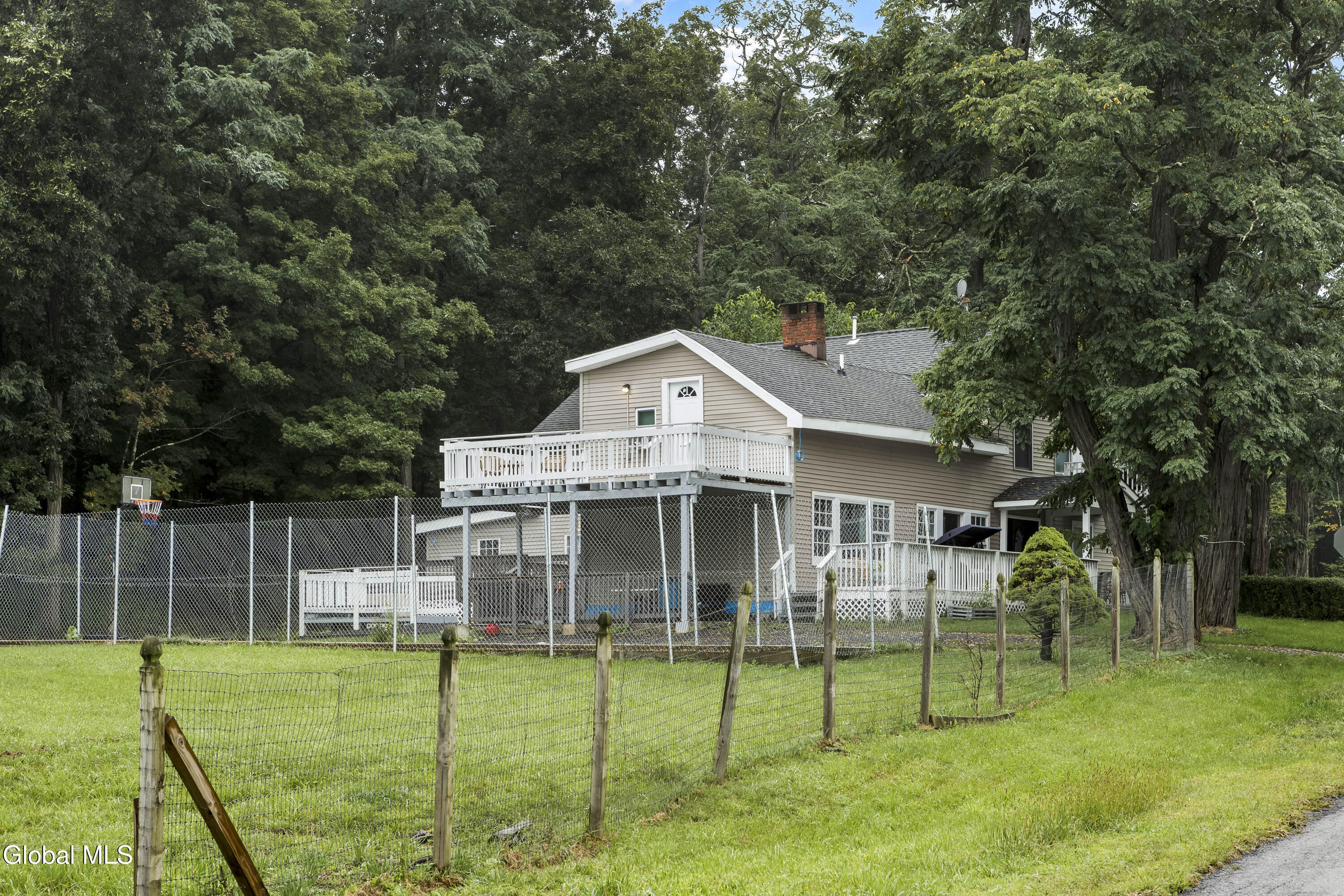 221 Hervey Sunside Road Cairo NY 12413