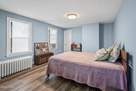 1824 Hillside Avenue Schenectady NY 12309