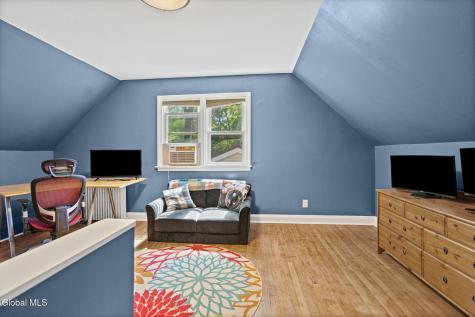 1824 Hillside Avenue Schenectady NY 12309