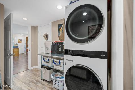1824 Hillside Avenue Schenectady NY 12309