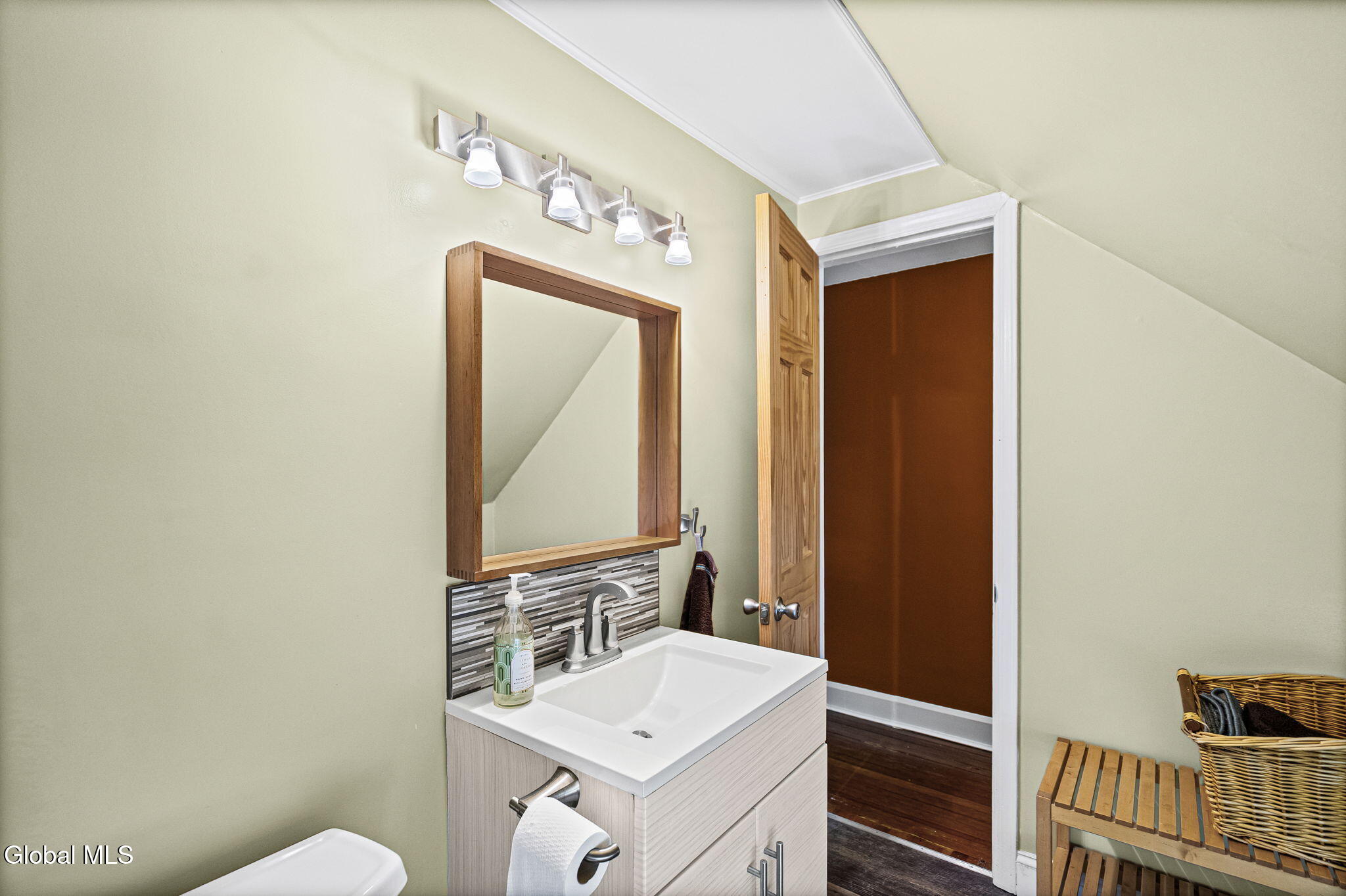 1824 Hillside Avenue Schenectady NY 12309