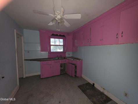 12 Fuller Terrace Colonie NY 12205