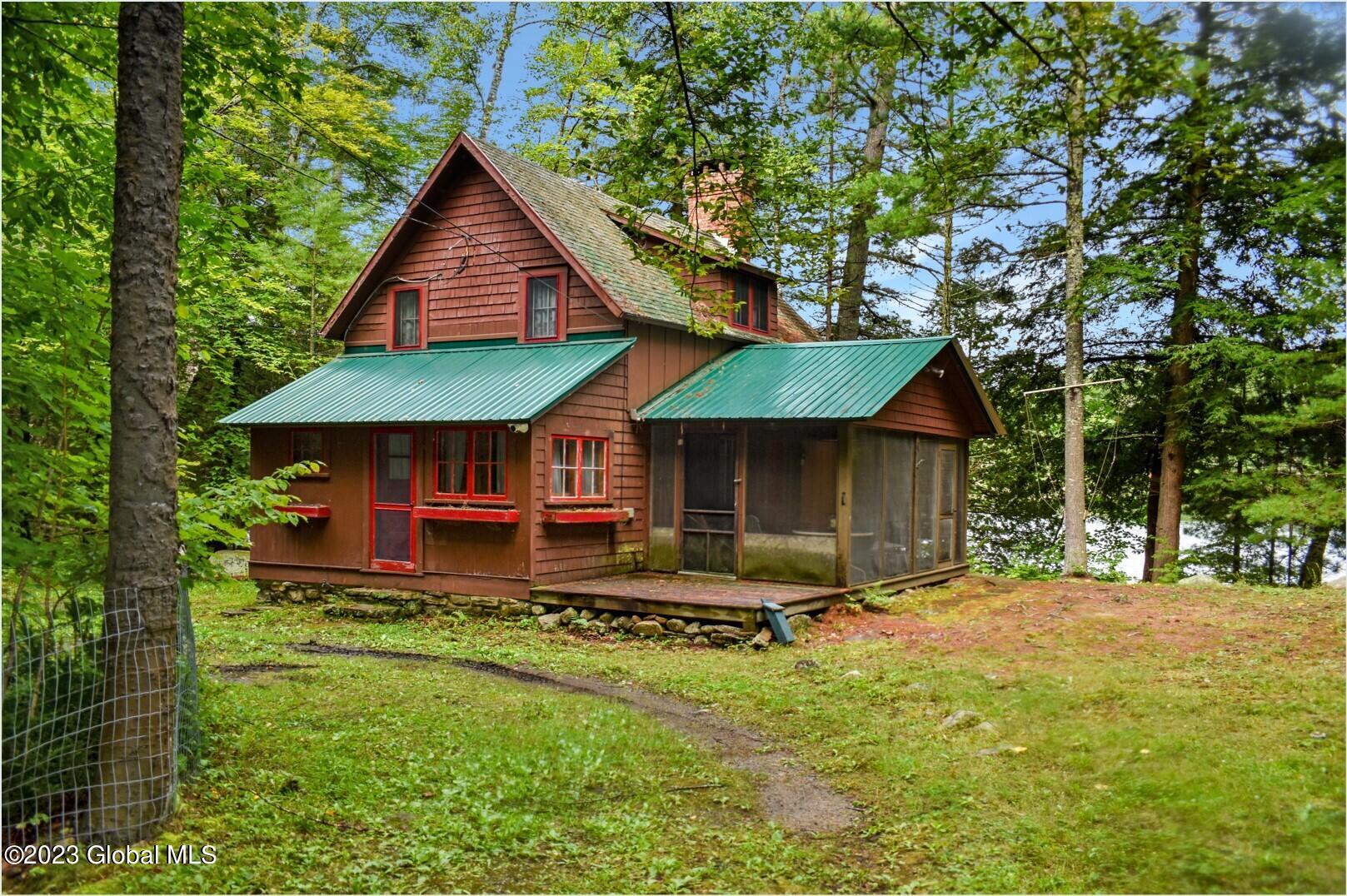 21 Deepwood Drive Ticonderoga NY 12883