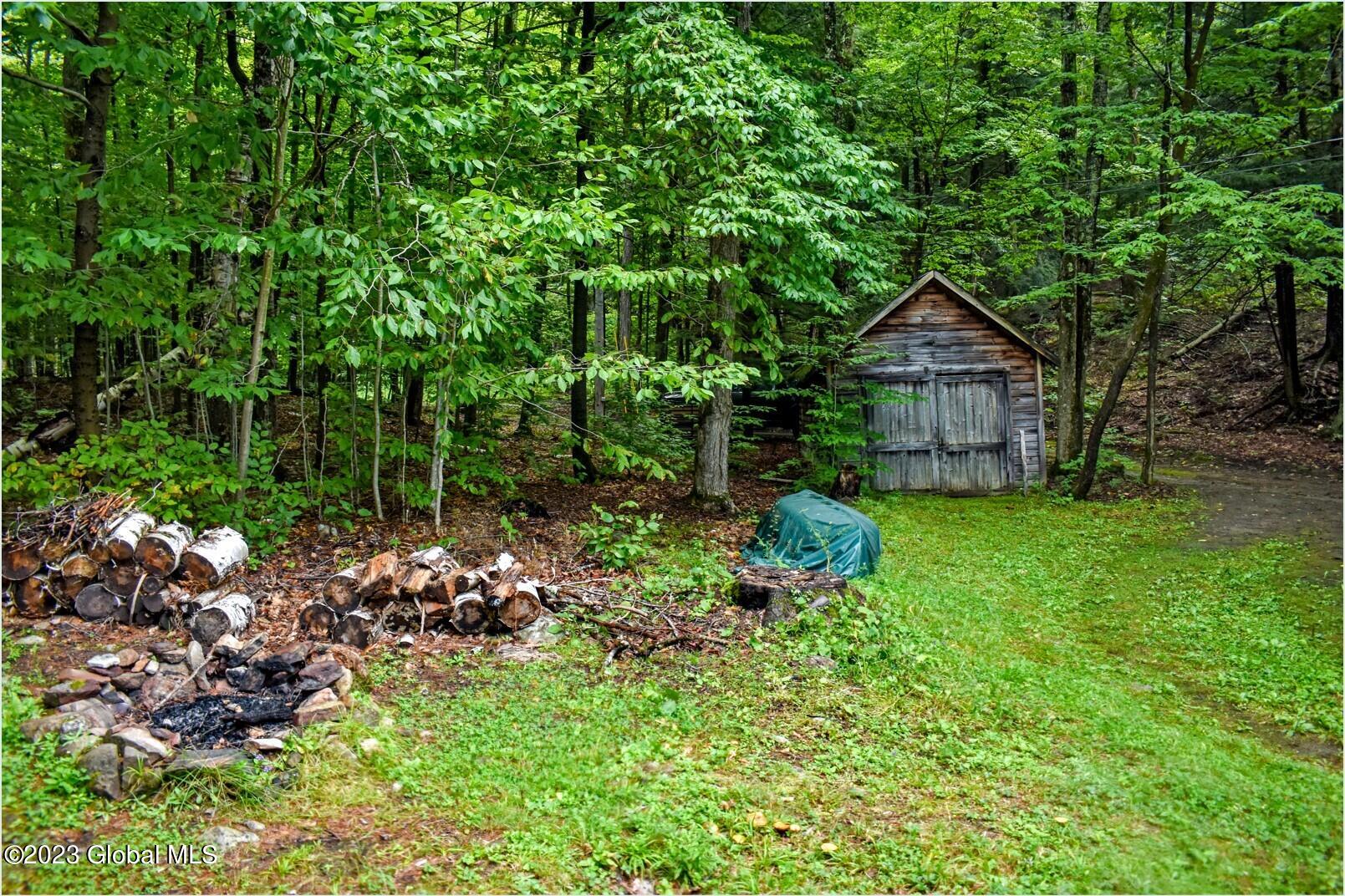 21 Deepwood Drive Ticonderoga NY 12883