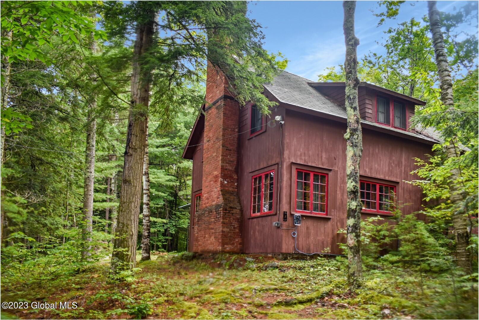 21 Deepwood Drive Ticonderoga NY 12883