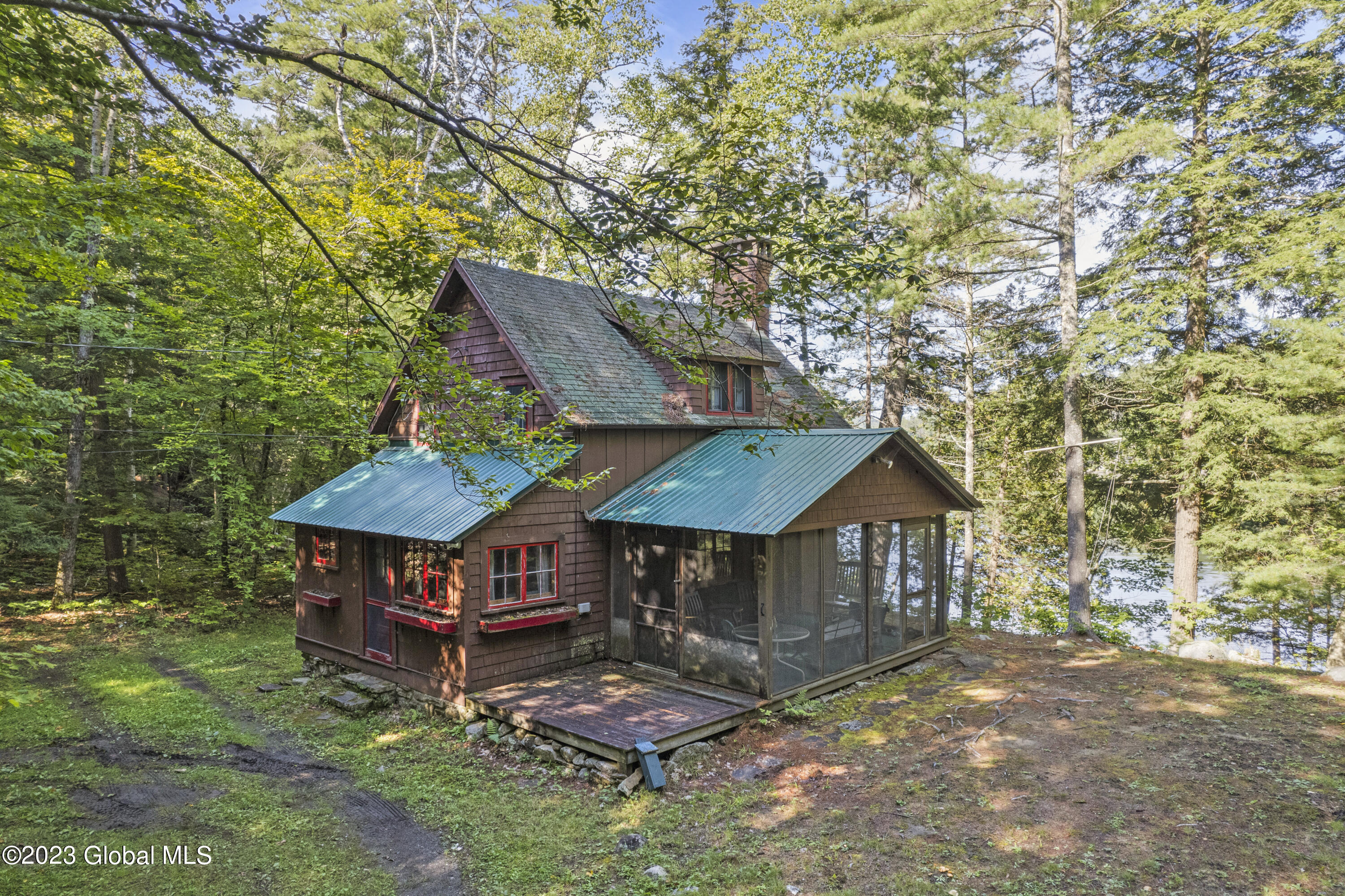 21 Deepwood Drive Ticonderoga NY 12883