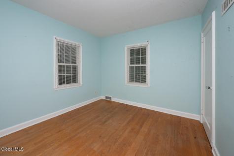 21 Douglas Road Delmar NY 12054