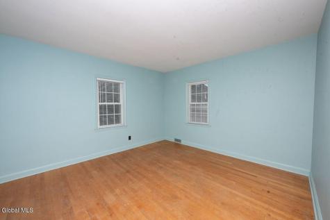 21 Douglas Road Delmar NY 12054