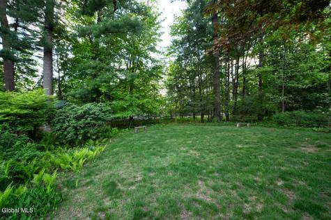 21 Douglas Road Delmar NY 12054