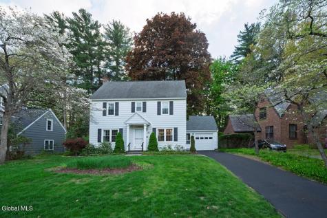 21 Douglas Road Delmar NY 12054