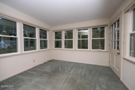 21 Douglas Road Delmar NY 12054