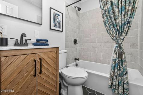 40 Sherwood Drive Latham NY 12110