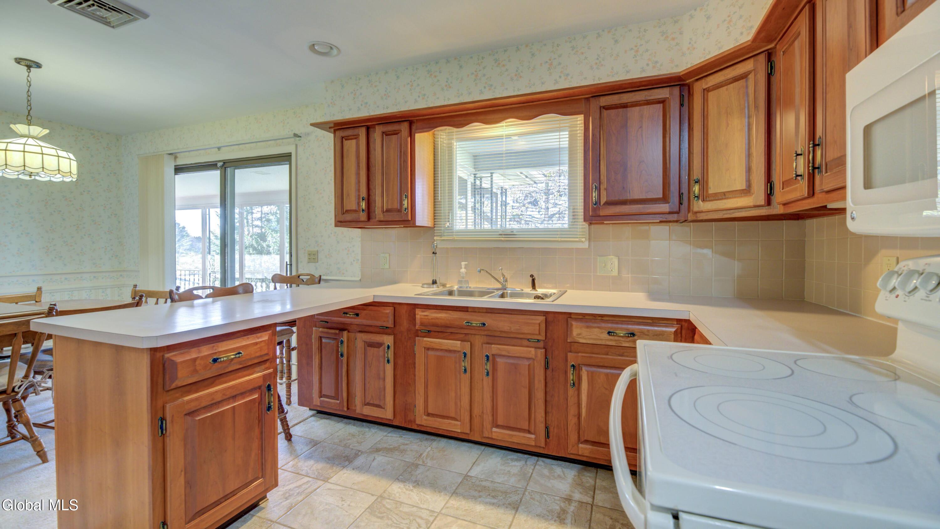 39 Northern Terrace Gloversville NY 12078