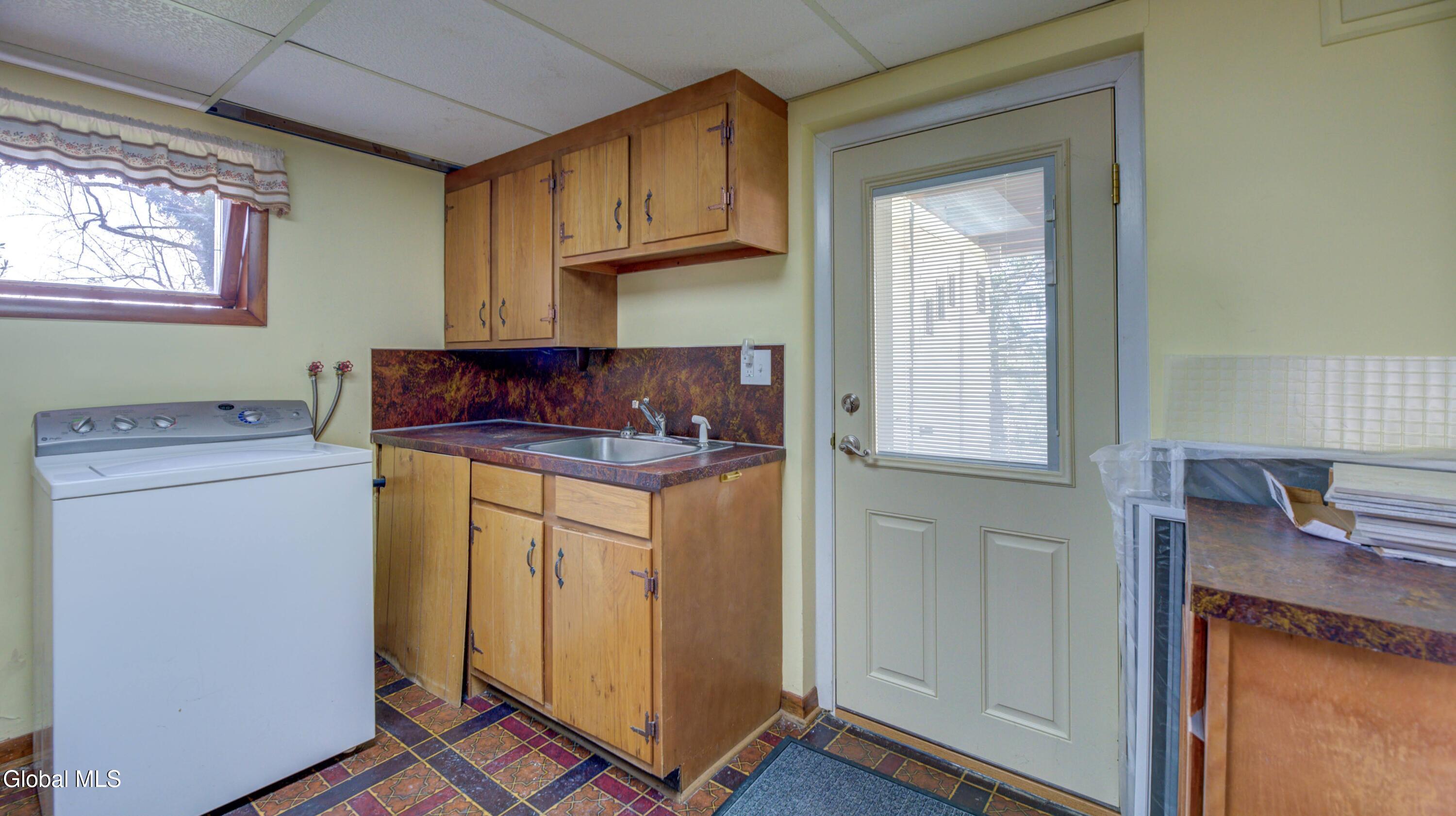 39 Northern Terrace Gloversville NY 12078