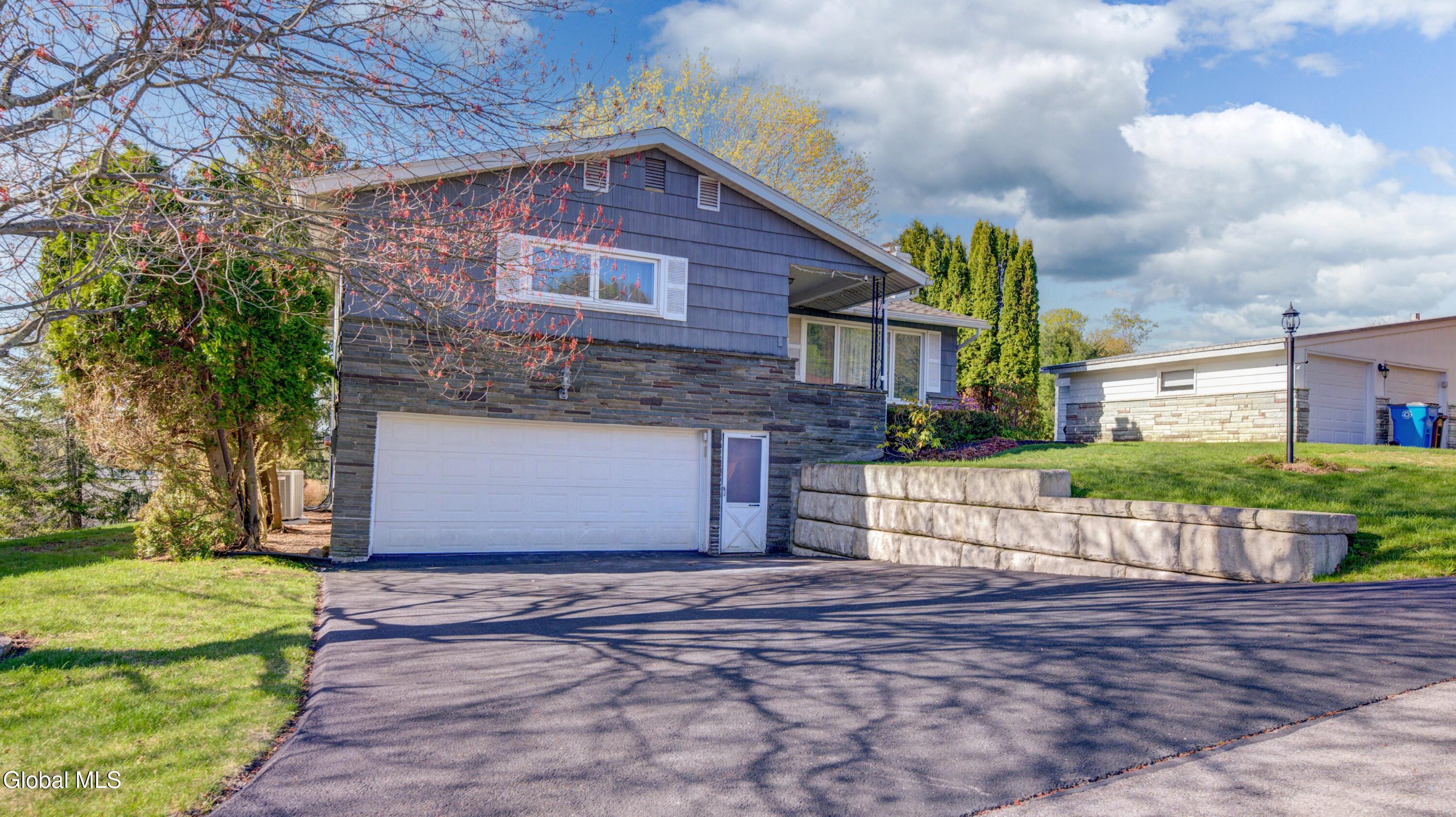 39 Northern Terrace Gloversville NY 12078
