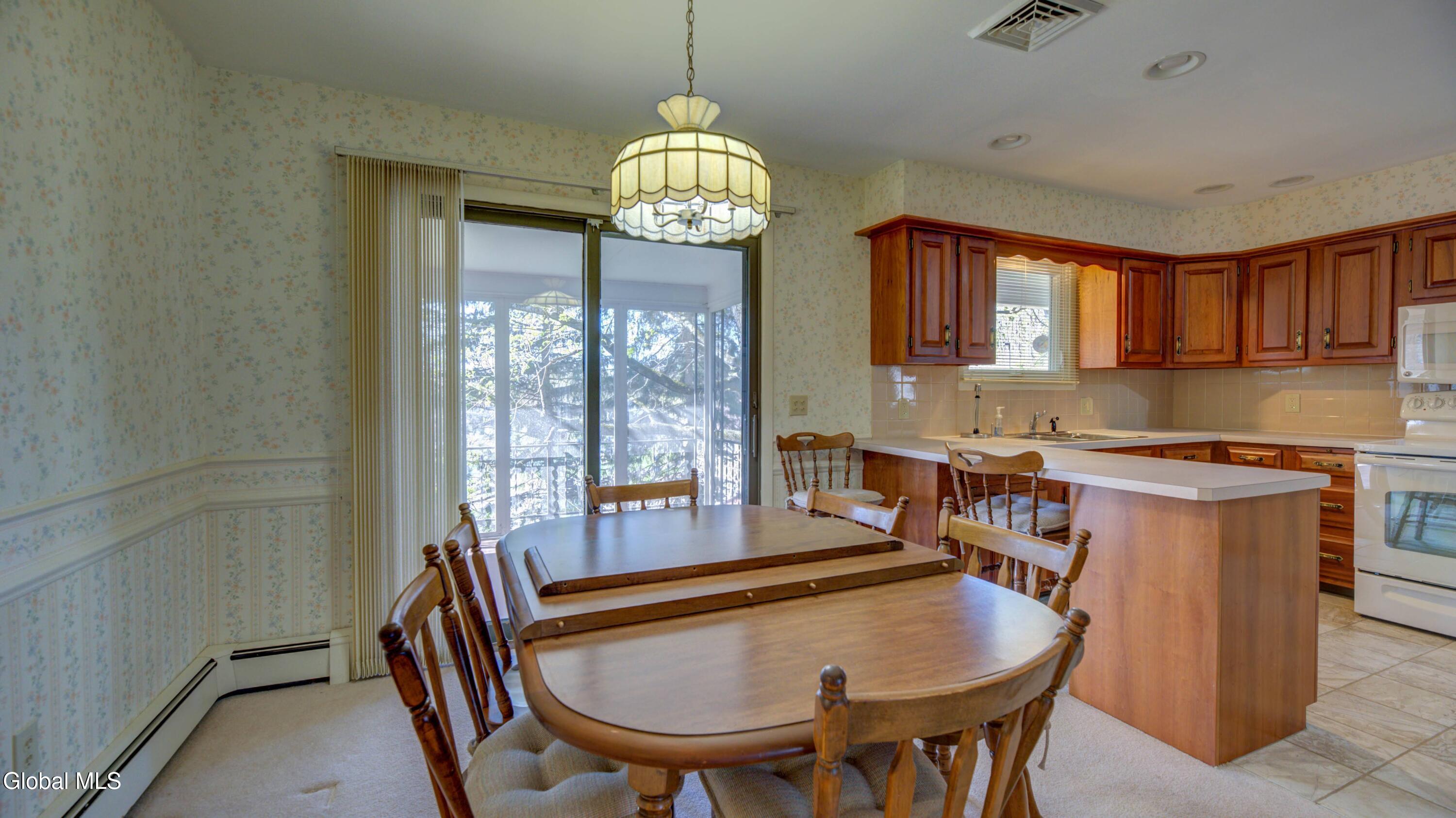 39 Northern Terrace Gloversville NY 12078