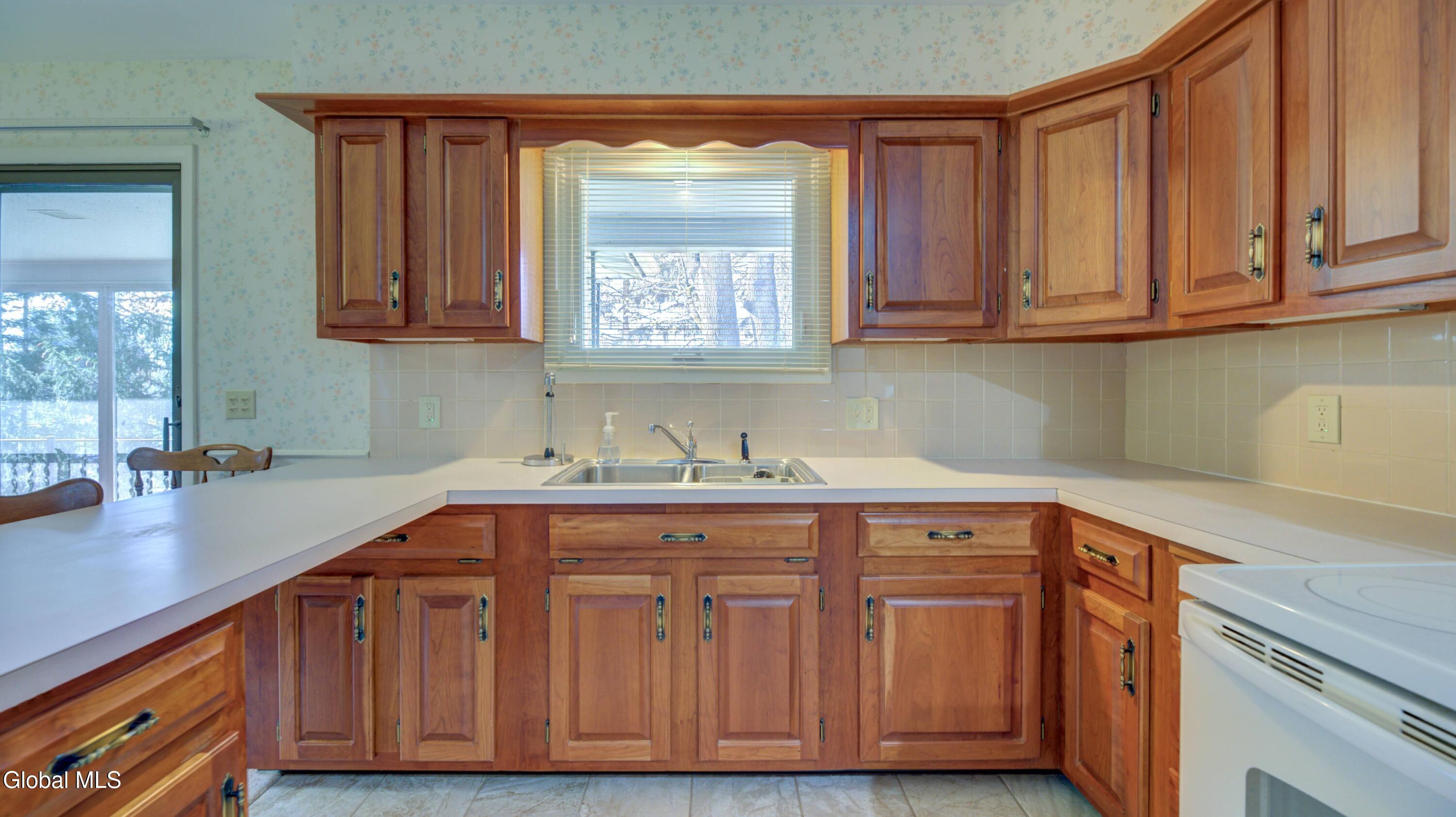 39 Northern Terrace Gloversville NY 12078