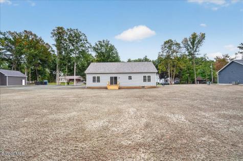 10 Wolfe Road Queensbury NY 12804