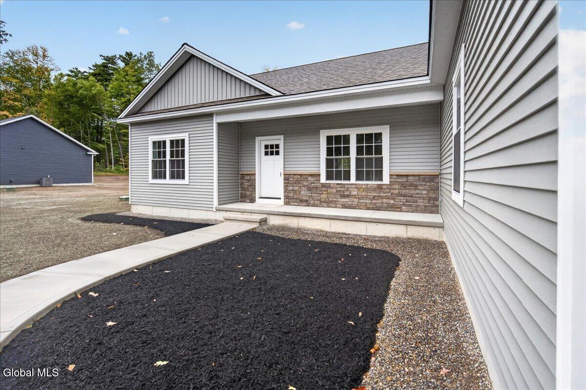 10 Wolfe Road Queensbury NY 12804