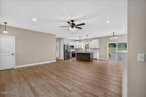 10 Wolfe Road Queensbury NY 12804
