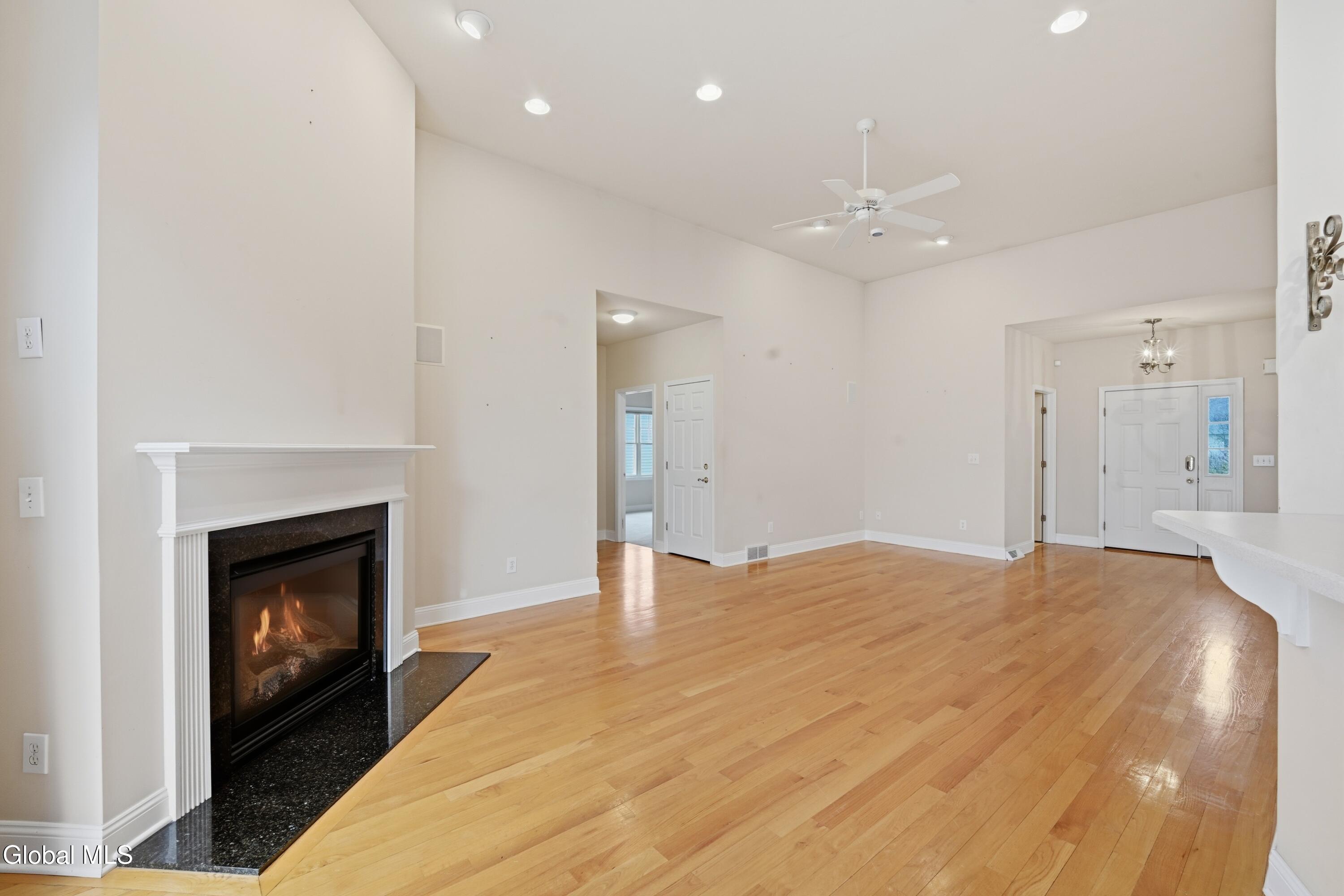 6 Cheshire Way Loudonville NY 12211