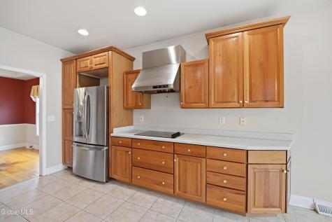 6 Cheshire Way Loudonville NY 12211