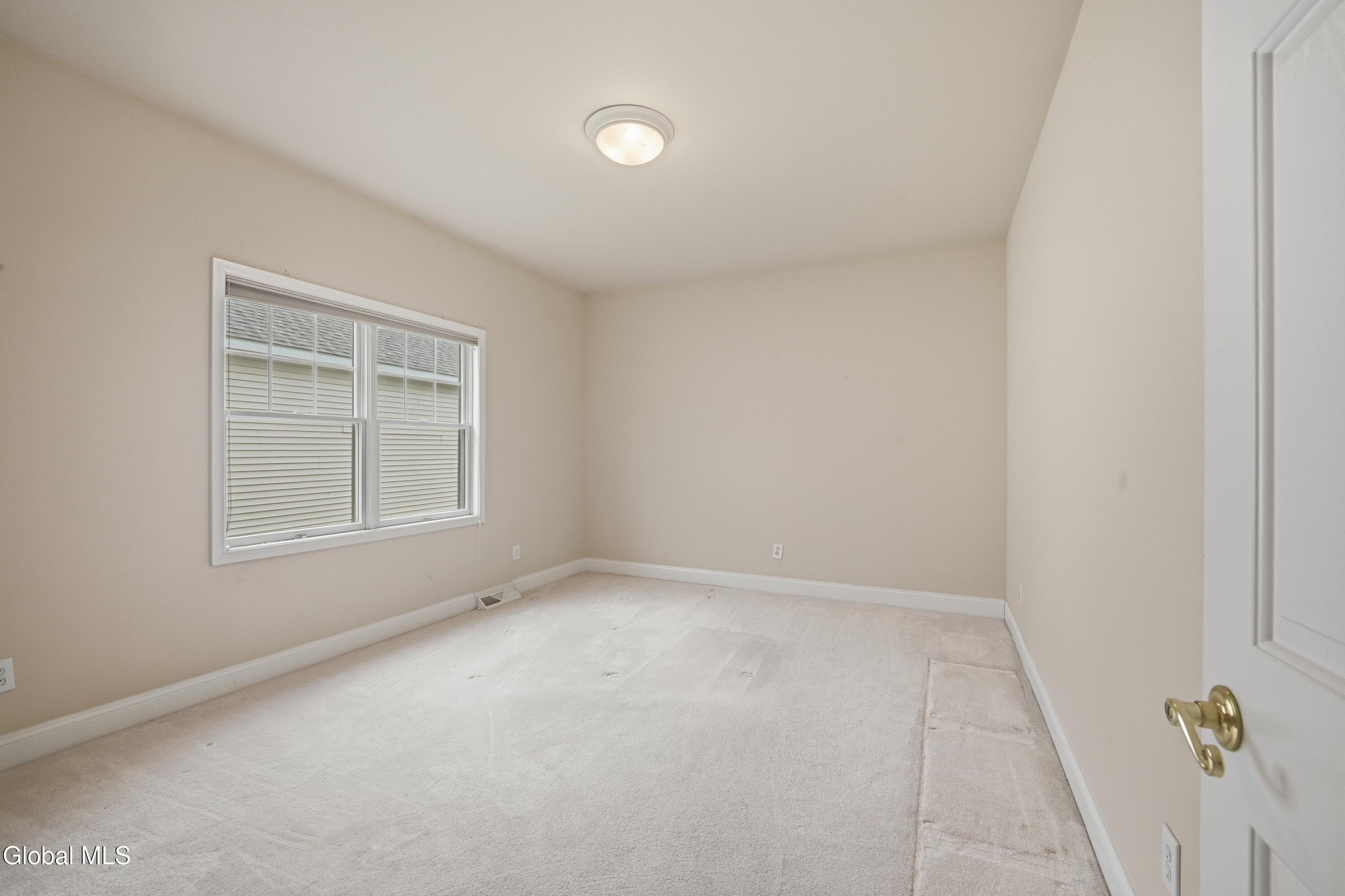 6 Cheshire Way Loudonville NY 12211