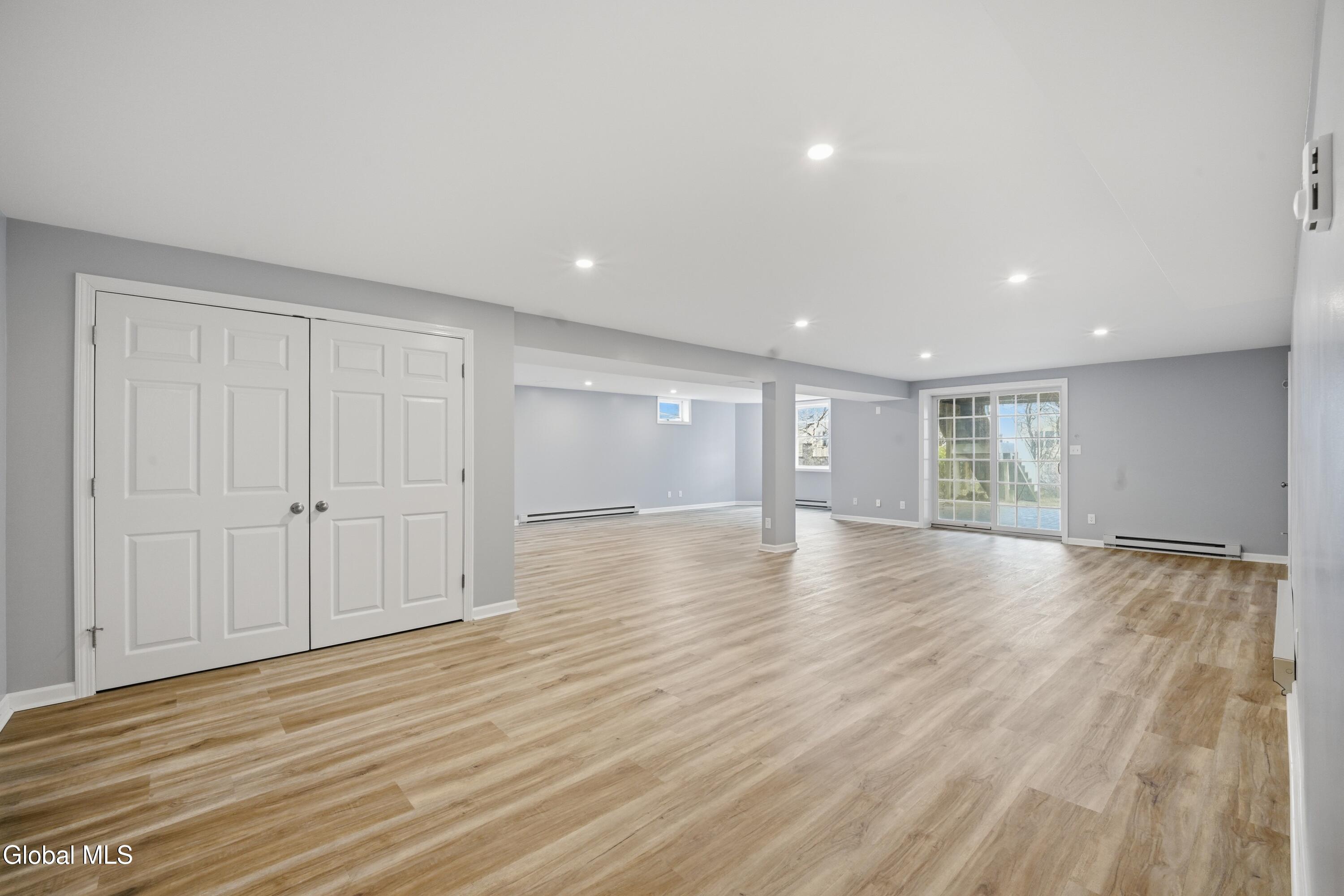 6 Cheshire Way Loudonville NY 12211