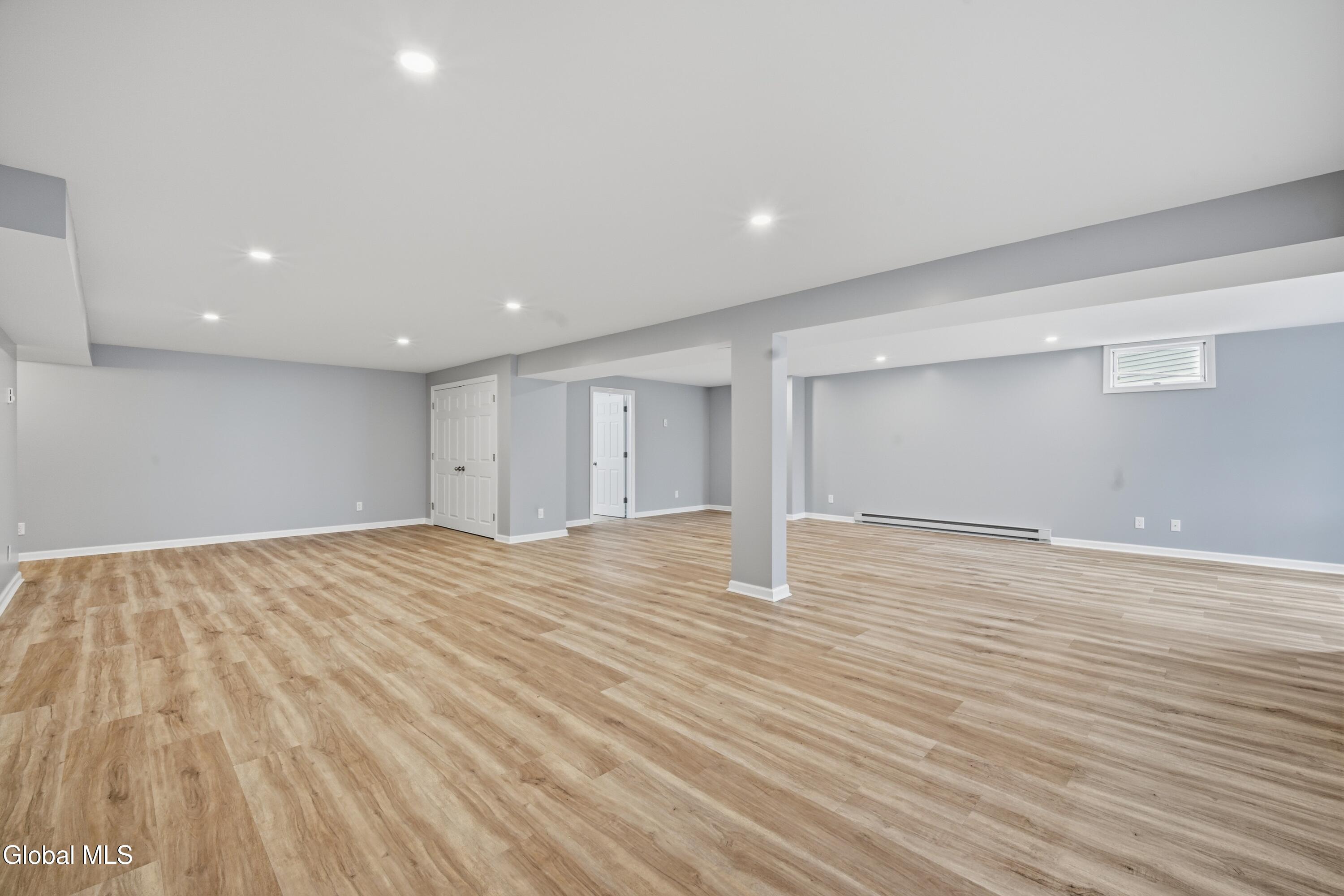 6 Cheshire Way Loudonville NY 12211