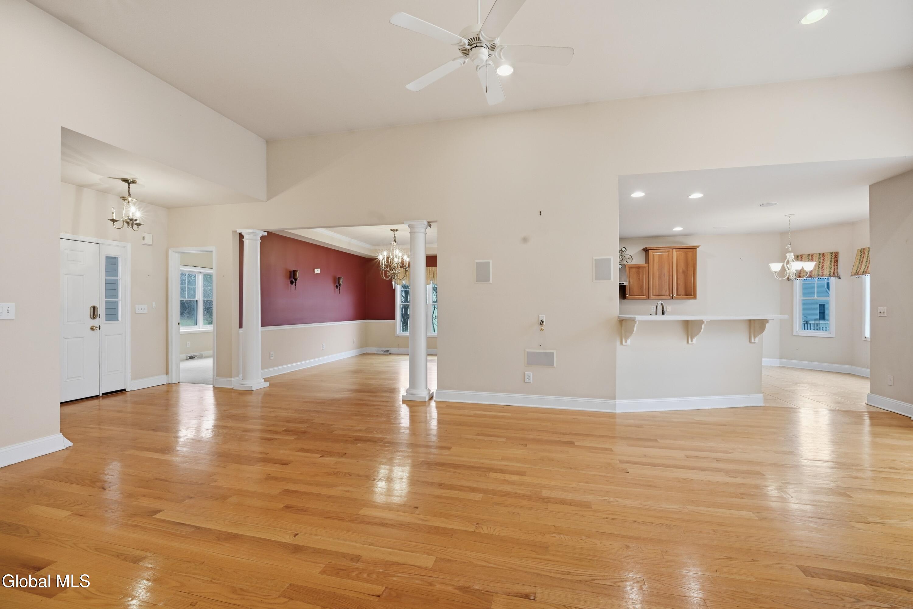 6 Cheshire Way Loudonville NY 12211