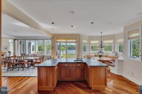 248 Van Wies Point Road Glenmont NY 12077