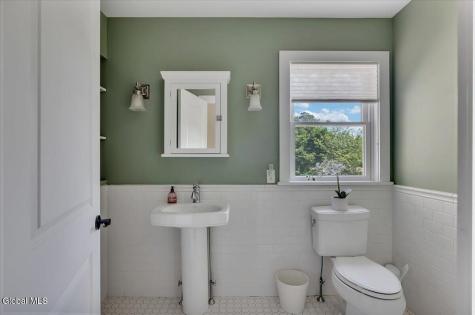248 Van Wies Point Road Glenmont NY 12077