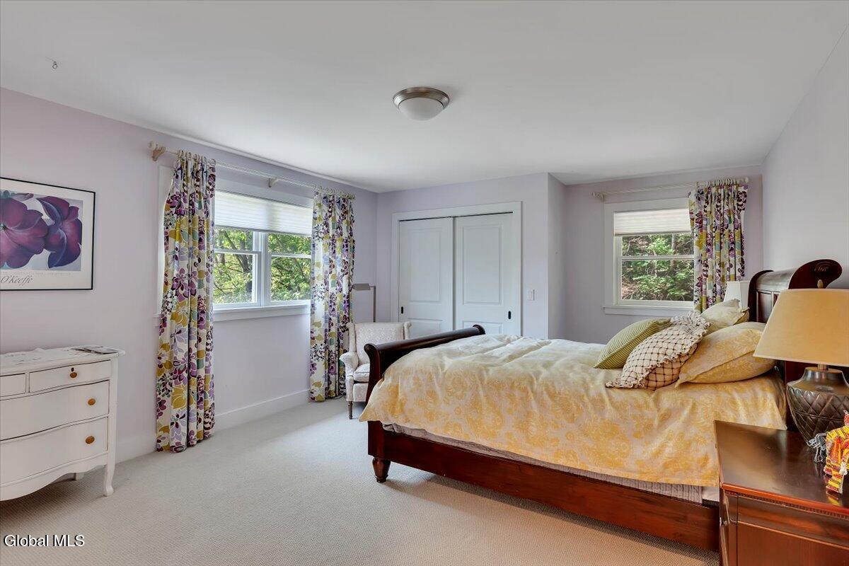 248 Van Wies Point Road Glenmont NY 12077