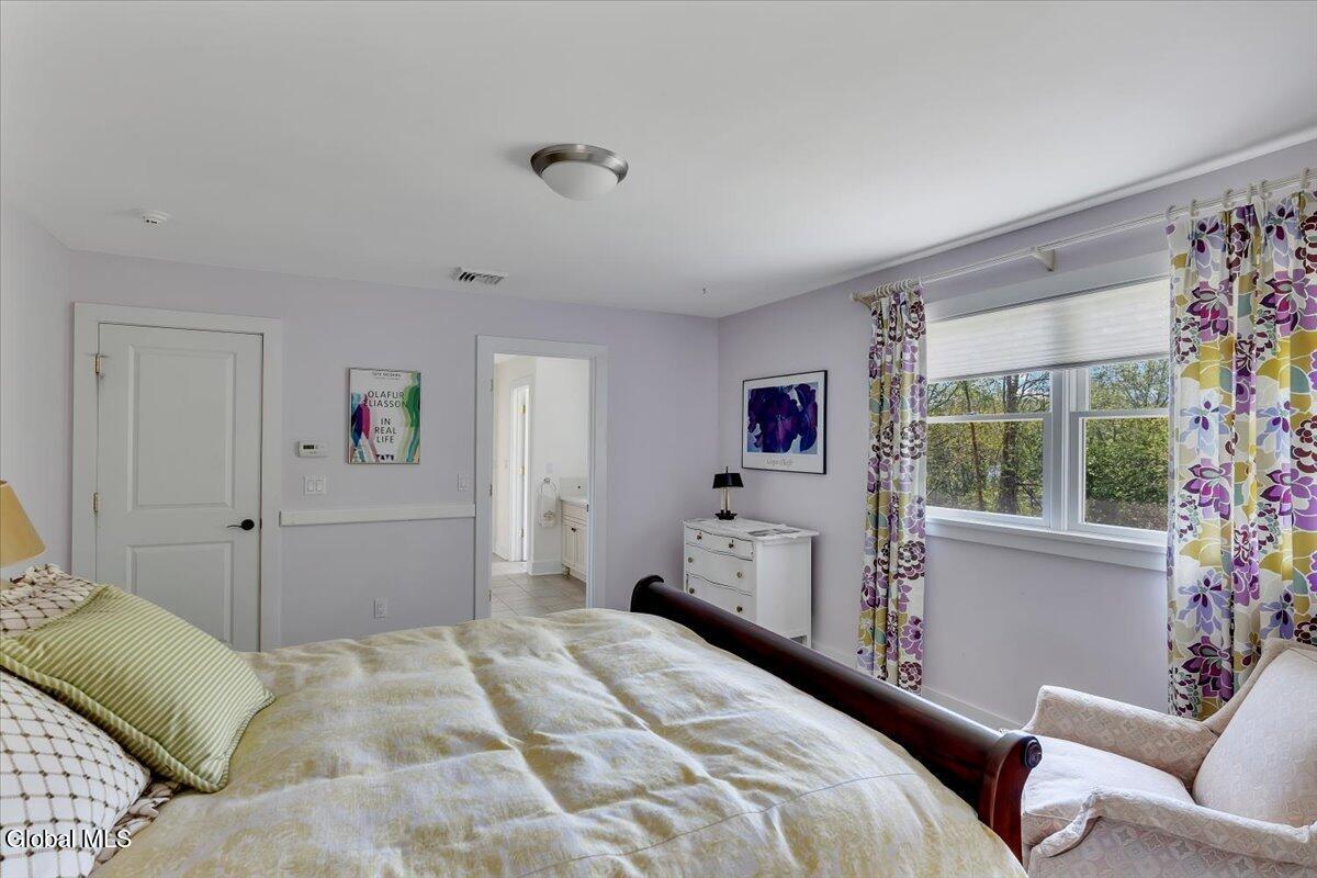 248 Van Wies Point Road Glenmont NY 12077