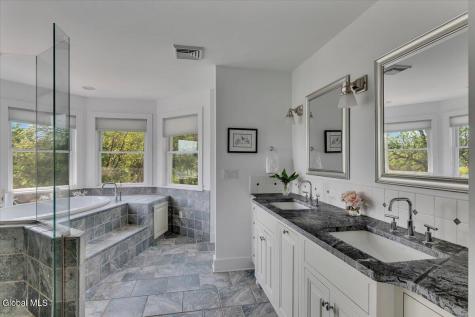 248 Van Wies Point Road Glenmont NY 12077
