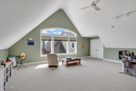 248 Van Wies Point Road Glenmont NY 12077