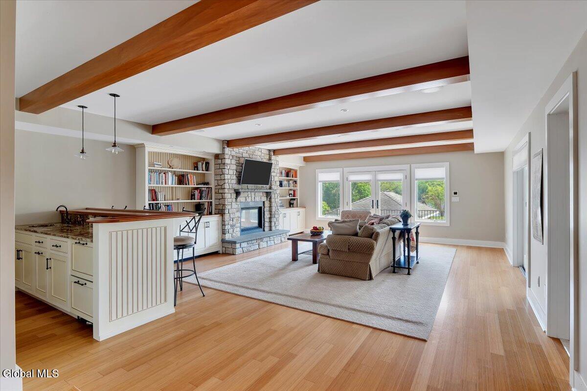 248 Van Wies Point Road Glenmont NY 12077