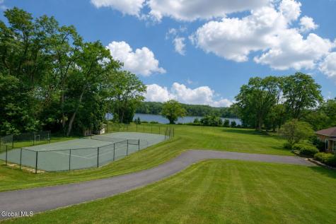 248 Van Wies Point Road Glenmont NY 12077