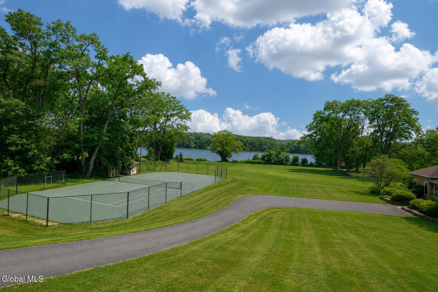 248 Van Wies Point Road Glenmont NY 12077