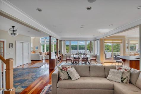 248 Van Wies Point Road Glenmont NY 12077